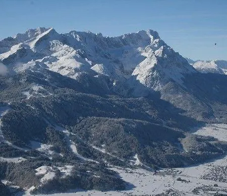 Ferienwohnung-am-kurpark-wohnung-2-90qm * Garmisch-Partenkirchen